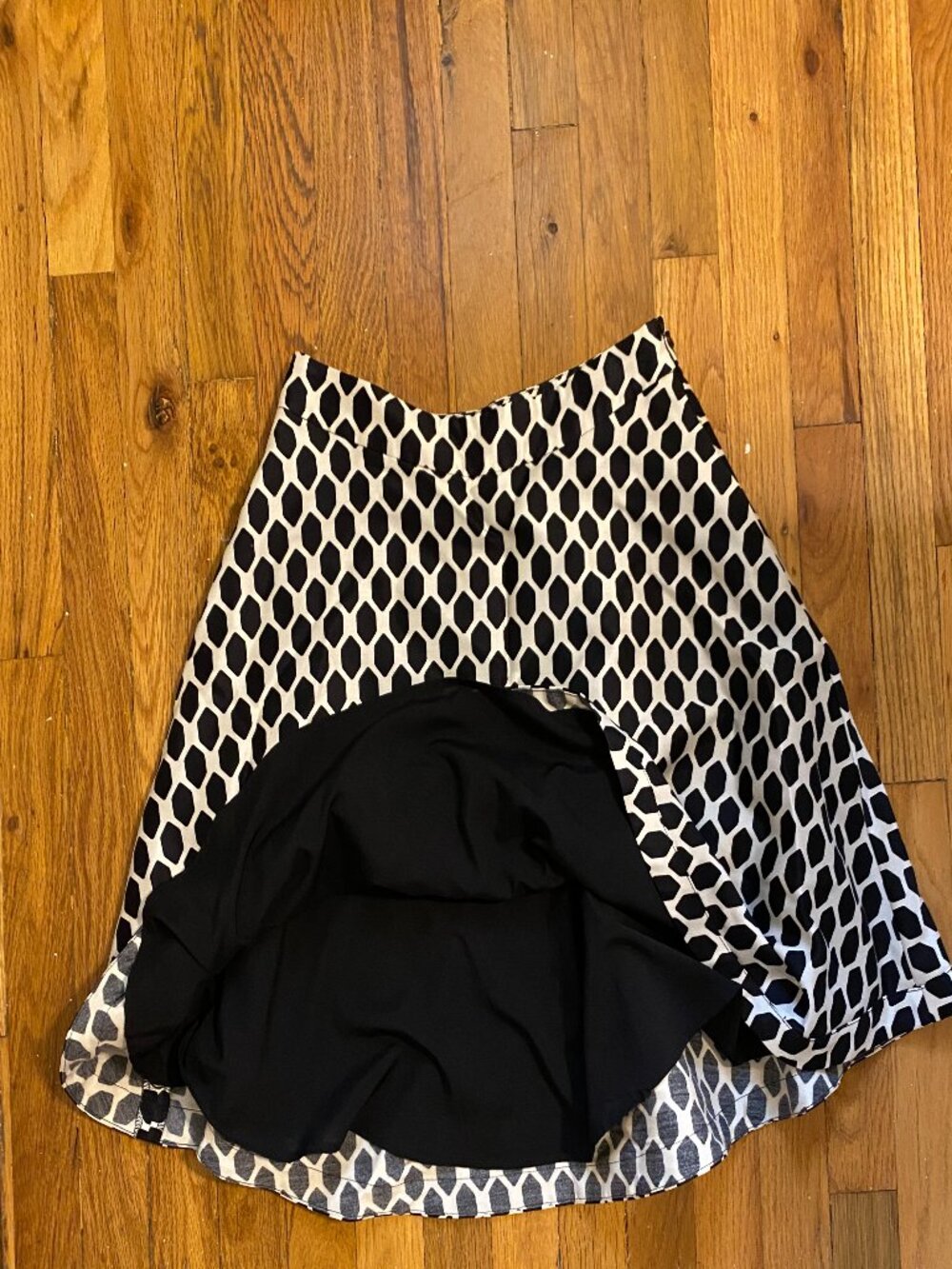 (DVF) Diane Von Fürstenberg Sz 4 Women Wool/Silk A-Line Flare Skirt B/W Pockets - Picture 5 of 9